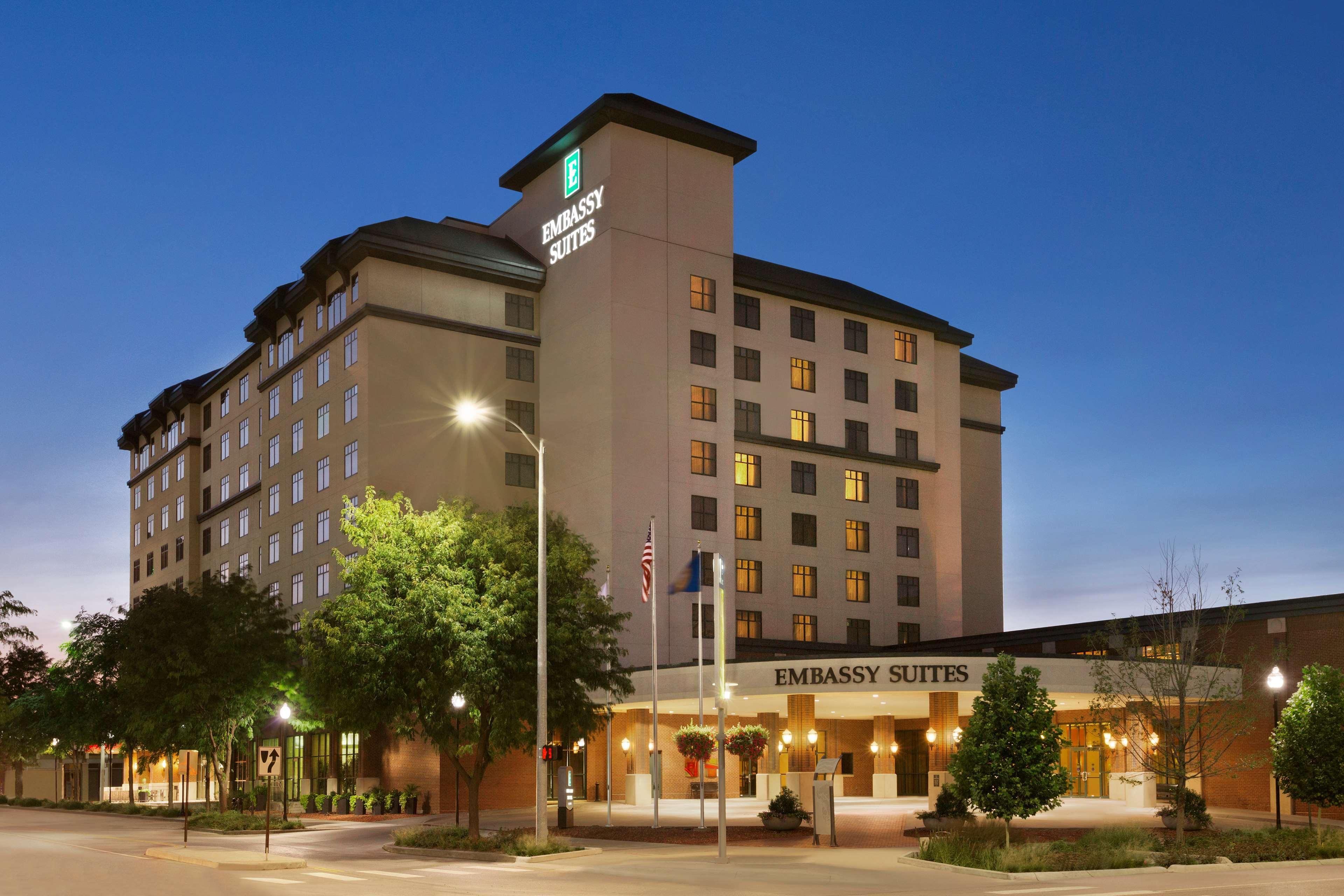 Embassy Suites Lincoln Exterior foto
